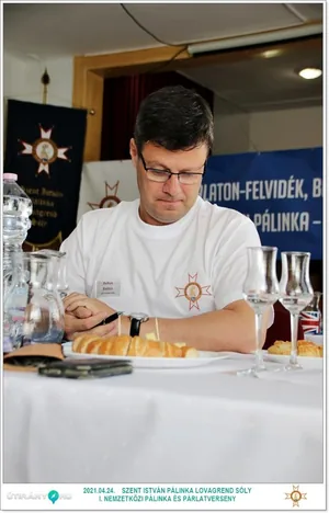 A bírálat órái