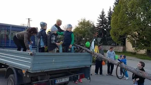 Májusfa állítás 2017